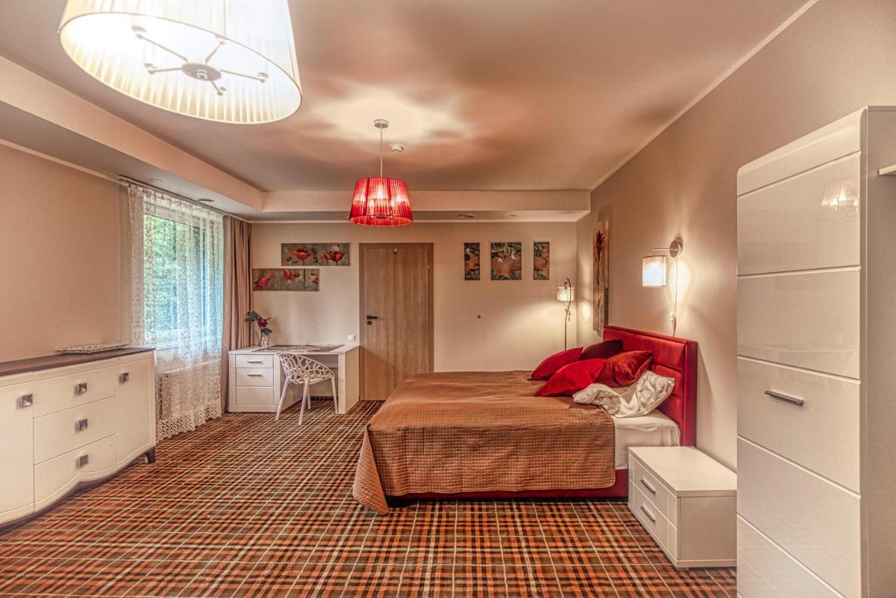 Vilhelmhaus Hotel Dėdeliškės Buitenkant foto