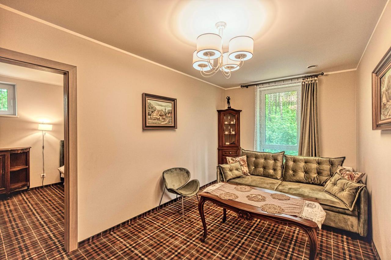 Vilhelmhaus Hotel Dėdeliškės Buitenkant foto