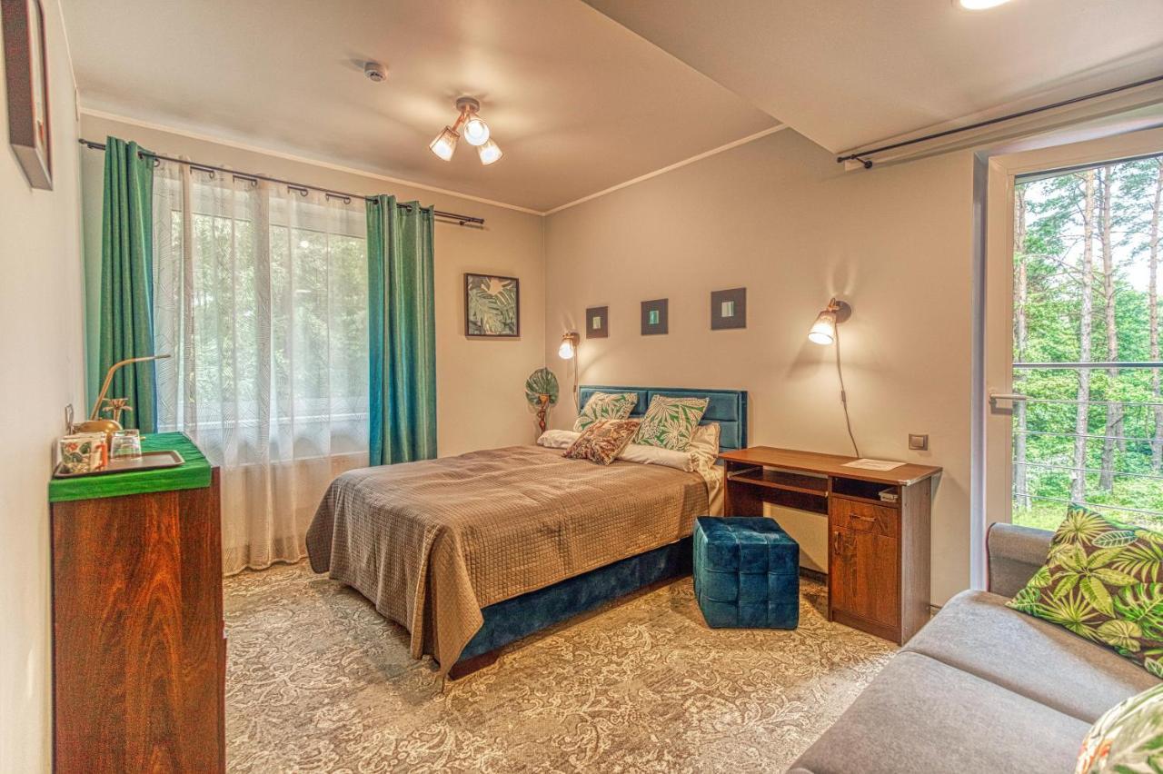 Vilhelmhaus Hotel Dėdeliškės Buitenkant foto